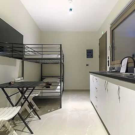 Aura Luxury Suites - Olympiada Seaside Accessible Friendly מלון