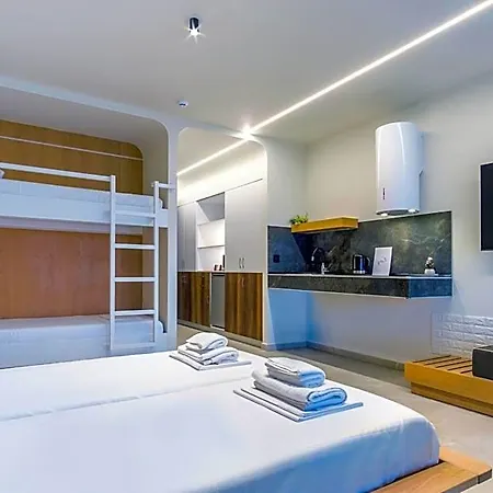 Aura Luxury Suites - Olympiada Seaside Accessible Friendly מלון אמוליאני