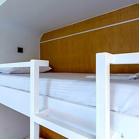 Aura Luxury Suites - Olympiada Seaside Accessible Friendly 4*