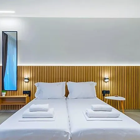 Aura Luxury Suites - Olympiada Seaside Accessible Friendly Hotel Ammouliani