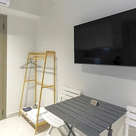 Aura Luxury Suites - Olympiada Seaside Accessible Friendly