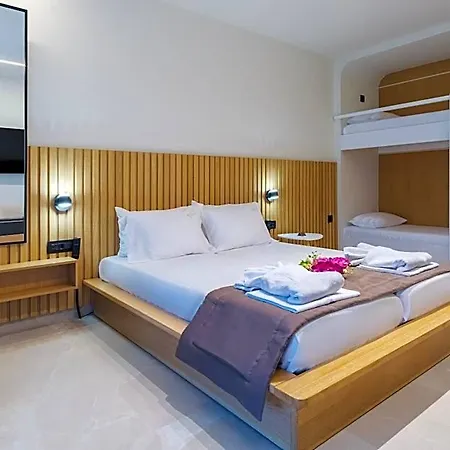 Aura Luxury Suites - Olympiada Seaside Accessible Friendly