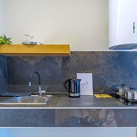 Aura Luxury Suites - Olympiada Seaside Accessible Friendly 4* אמוליאני